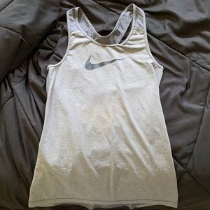 Nike dri fit tank xs